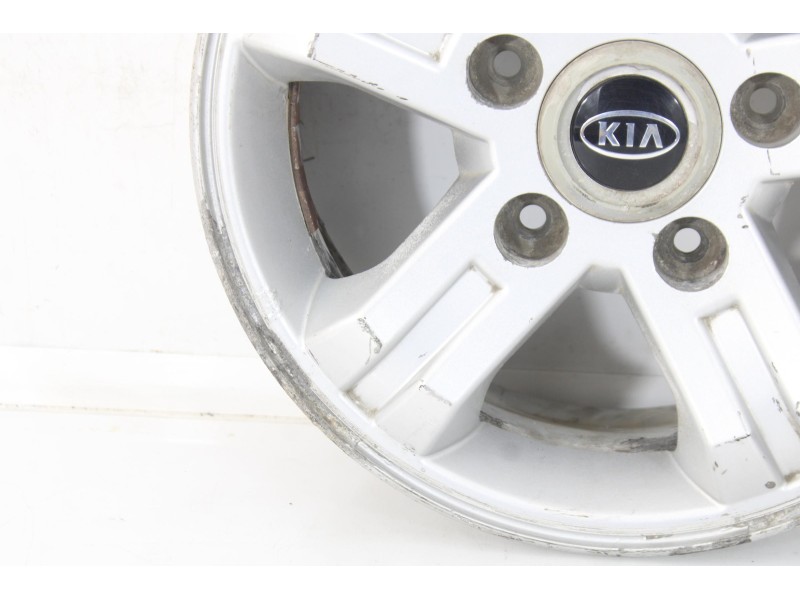 Recambio de llanta para kia sorento 2.5 crdi cat referencia OEM IAM 16911  