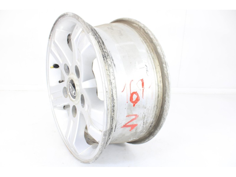 Recambio de llanta para kia sorento 2.5 crdi cat referencia OEM IAM 16912  
