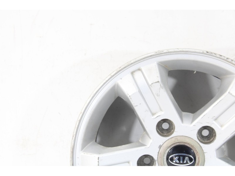 Recambio de llanta para kia sorento 2.5 crdi cat referencia OEM IAM 16913  