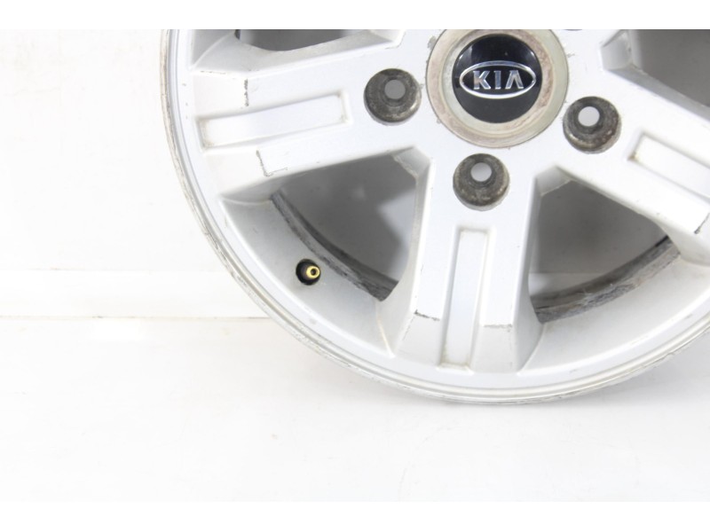 Recambio de llanta para kia sorento 2.5 crdi cat referencia OEM IAM 16913  