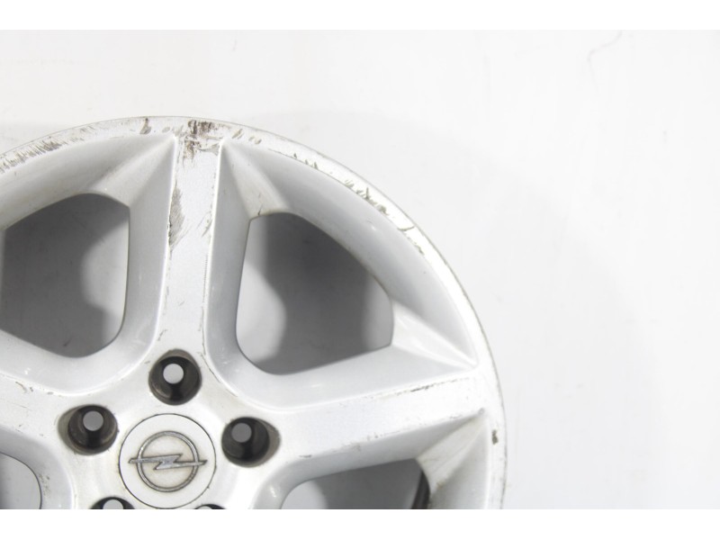 Recambio de llanta para opel astra gtc sport referencia OEM IAM 28691  