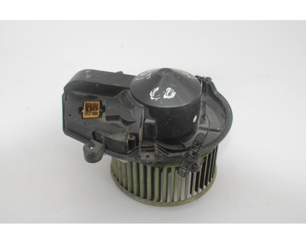 Recambio de ventilador calefaccion para volkswagen passat berlina (3b2) 1.9 tdi referencia OEM IAM 8D1520021  