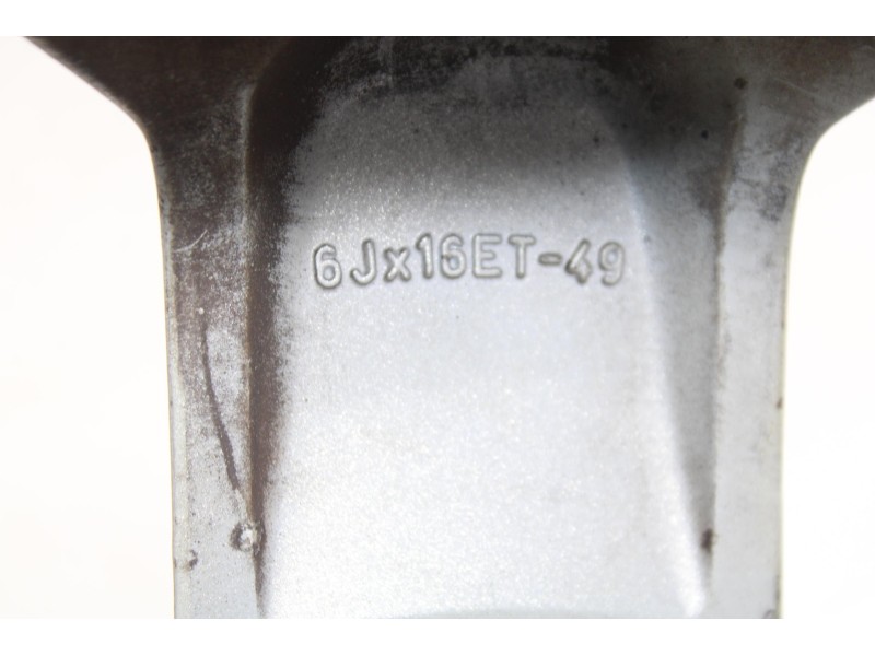 Recambio de llanta para opel astra g coupé 1.8 16v referencia OEM IAM 29134  