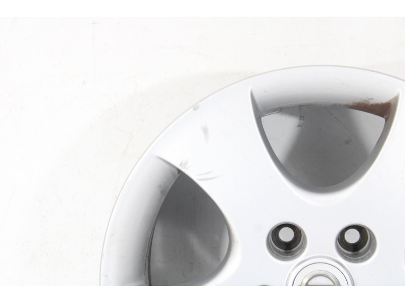 Recambio de llanta para nissan primera trav. (p12) acenta referencia OEM IAM 26552  
