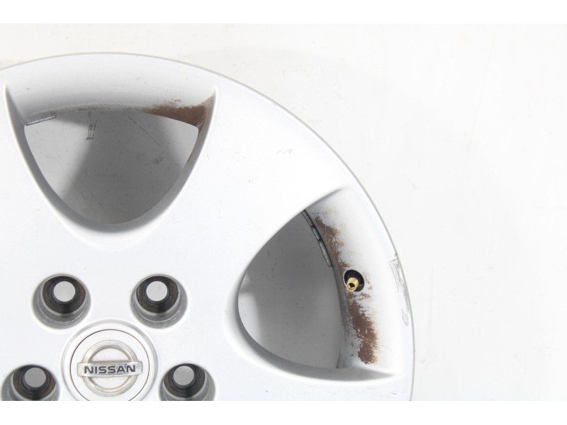 Recambio de llanta para nissan primera trav. (p12) acenta referencia OEM IAM 26552  