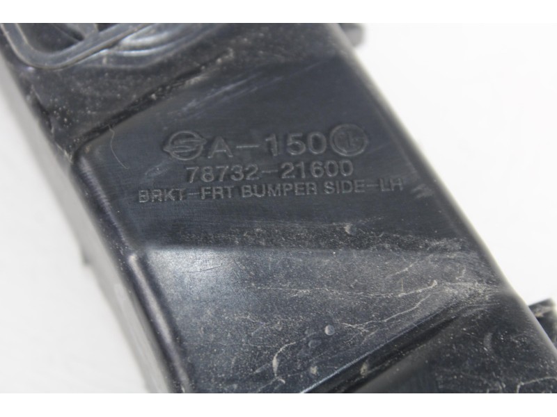 Recambio de soporte izquierdo paragolpes delantero para ssangyong rodius xdi limited referencia OEM IAM 7873221600  