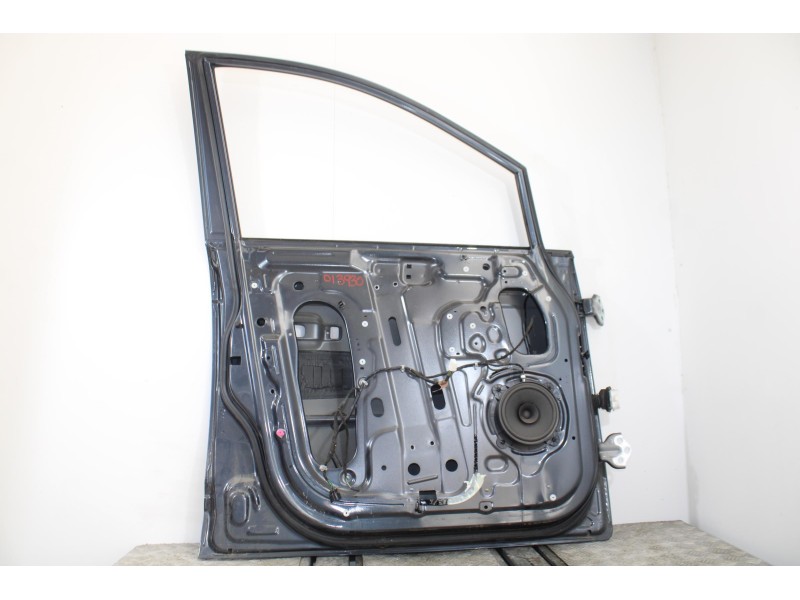 Recambio de puerta delantera izquierda para ssangyong rodius xdi limited referencia OEM IAM 3930DI  