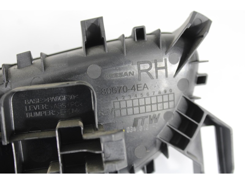 Recambio de maneta interior delantera derecha para nissan qashqai (j11) acenta referencia OEM IAM 806704EA0A  