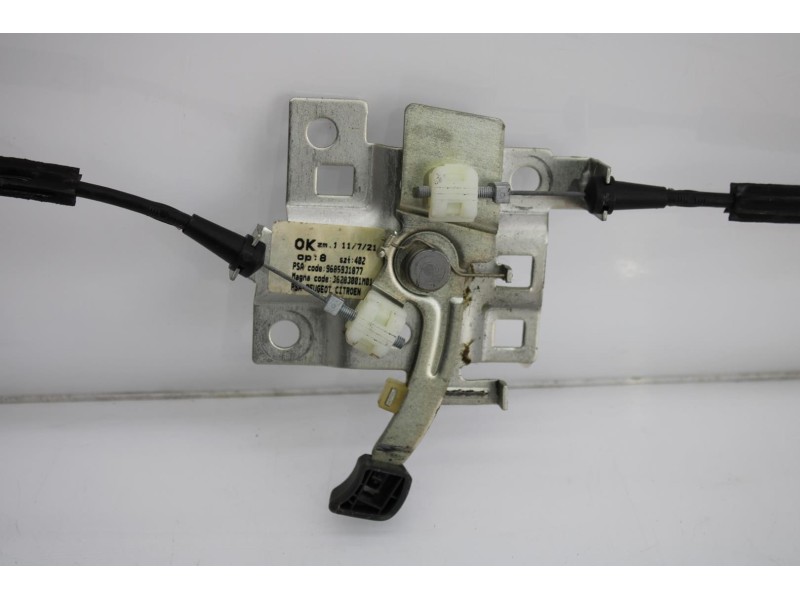 Recambio de tirador interior porton para peugeot 3008 access referencia OEM IAM 9685931877  