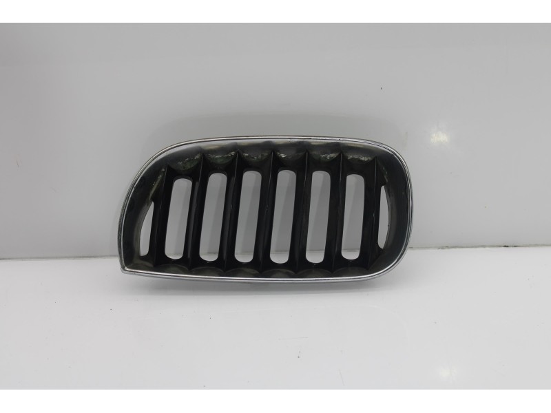 Recambio de rejilla paragolpes central para bmw x3 (e83) 2.0 16v diesel cat referencia OEM IAM 3402909-02  