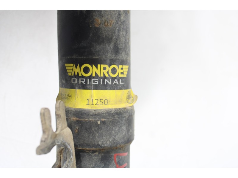 Recambio de amortiguador delantero para seat ibiza (6k1) stella referencia OEM IAM S160107  