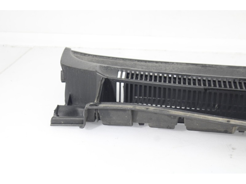 Recambio de torpedo para toyota auris active referencia OEM IAM 557810216  