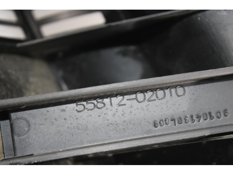 Recambio de torpedo para toyota auris active referencia OEM IAM 557810216  