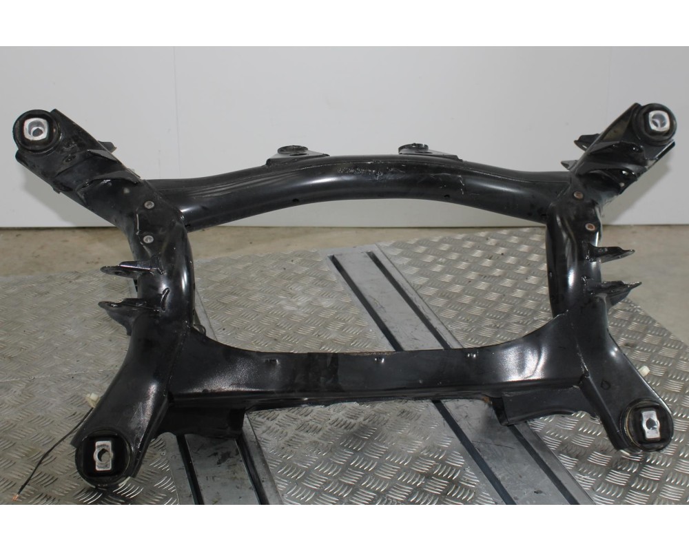 Recambio de puente trasero para bmw serie 1 lim. 5-trg. (f20) 116d referencia OEM IAM 6857722  