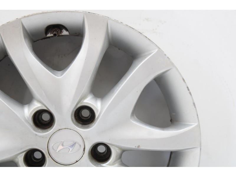 Recambio de llanta para hyundai i30 classic referencia OEM IAM 529102L2502  