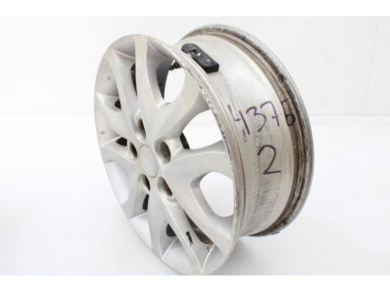 Recambio de llanta para hyundai i30 classic referencia OEM IAM 529102L2502  