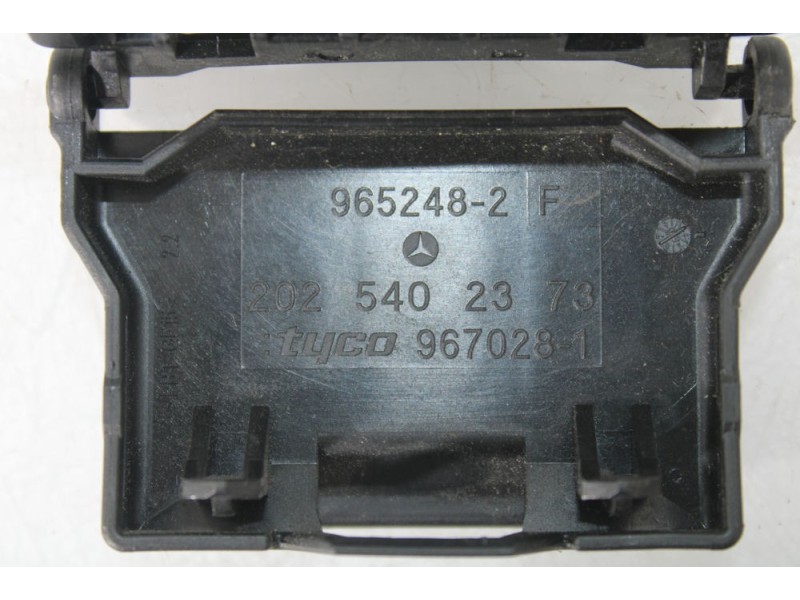 Recambio de conector obd para mercedes-benz clase clc (cl203) clc 2.2 cdi cat referencia OEM IAM 2025402373  