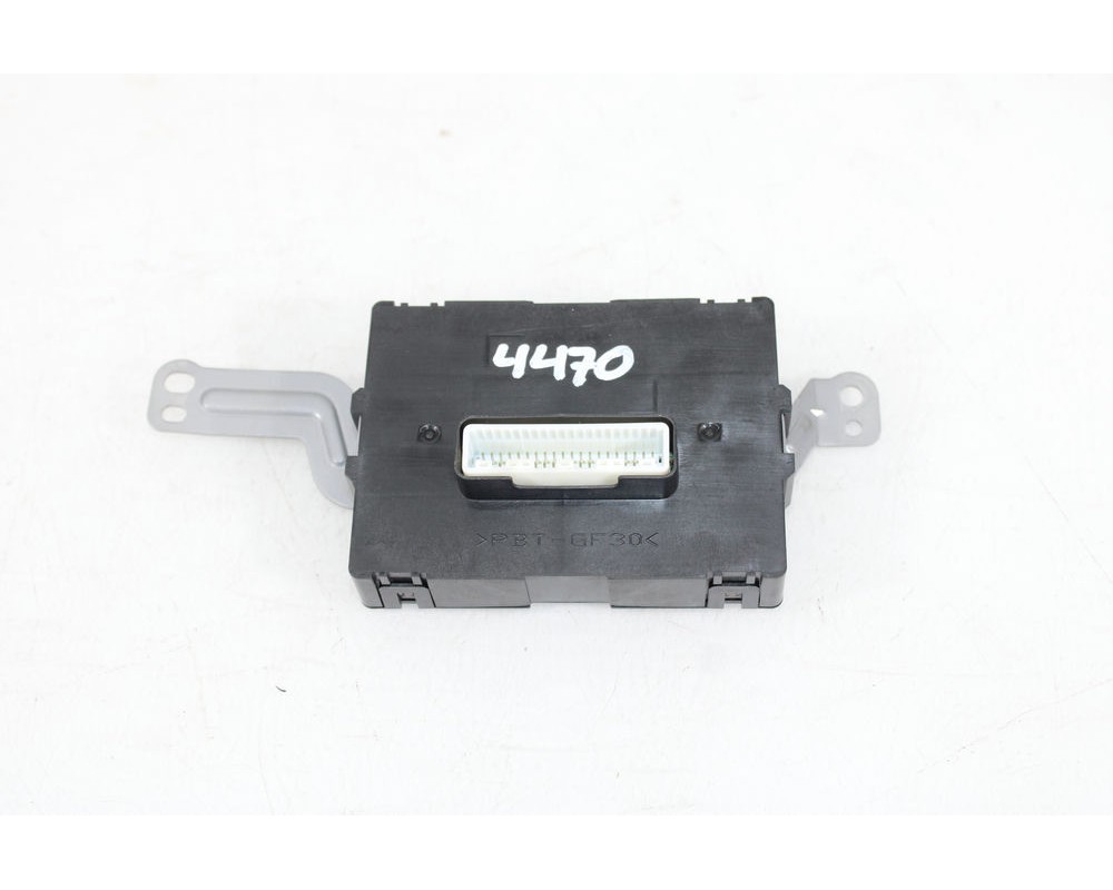 Recambio de modulo electronico para suzuki sx4 club referencia OEM IAM 3953061M00  