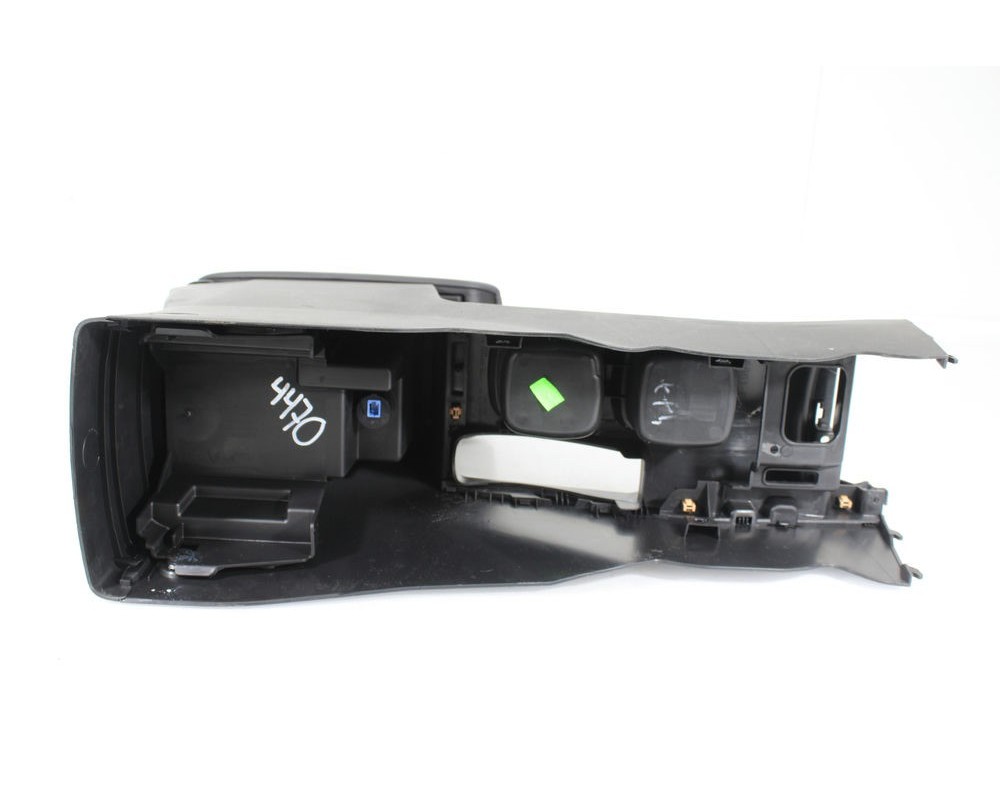 Recambio de consola central para suzuki sx4 club referencia OEM IAM 7585061M0  