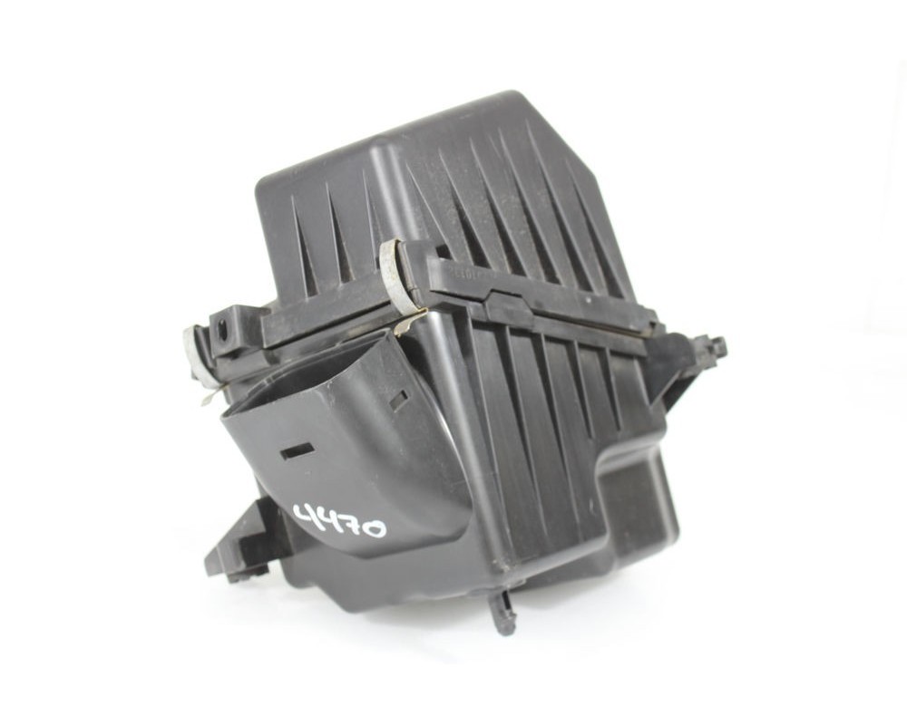 Recambio de filtro aire para suzuki sx4 club referencia OEM IAM 62MA01  