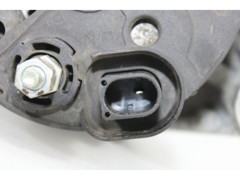 Recambio de alternador para suzuki sx4 club referencia OEM IAM 3140062M0  