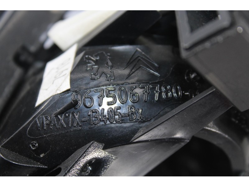 Recambio de piloto trasero izquierdo interior para citroën c5 hdi160 seduct 2.0 referencia OEM IAM 9675067780  