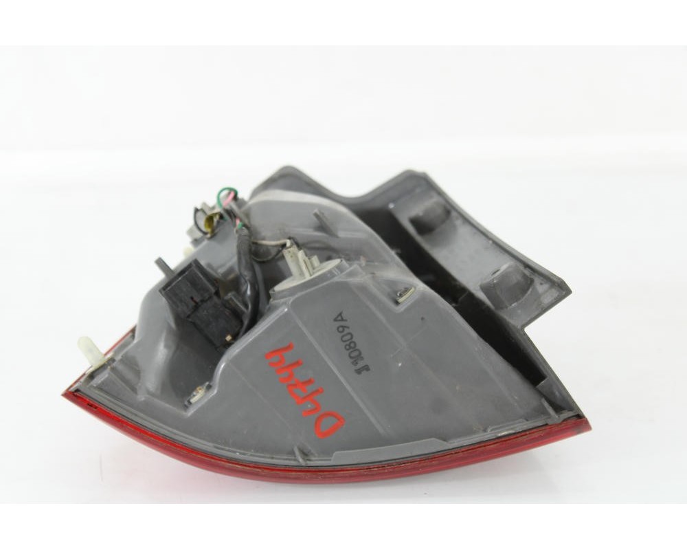 Recambio de piloto trasero derecho para kia sorento ii (xm) 2.2 crdi 4wd referencia OEM IAM 924022P0  