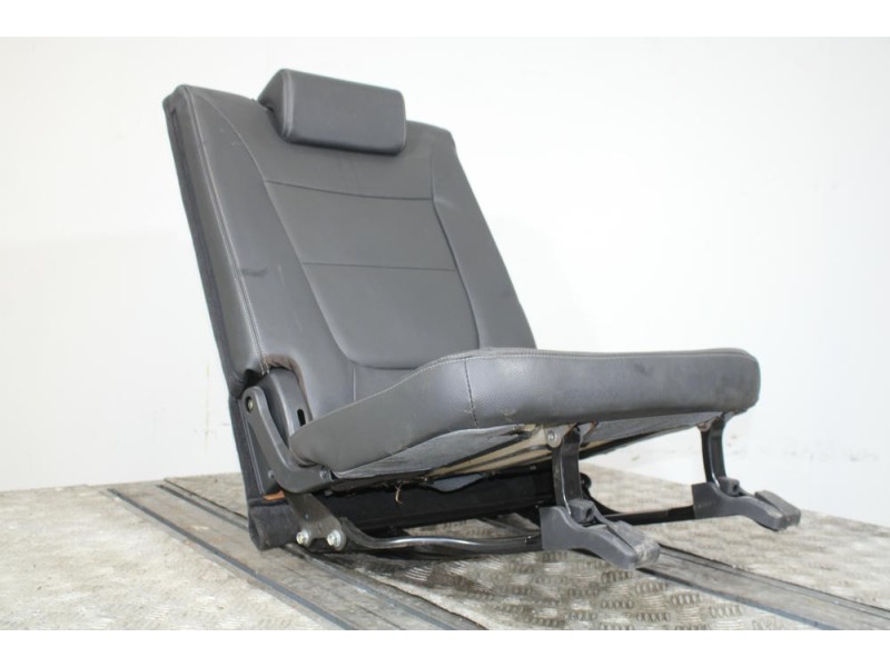Recambio de asientos trasero derecho para kia sorento ii (xm) 2.2 crdi 4wd referencia OEM IAM   