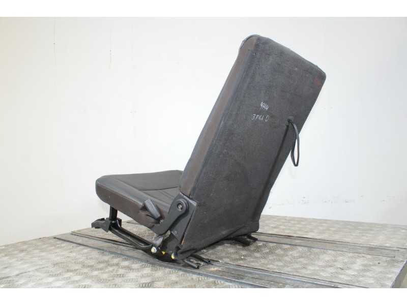 Recambio de asientos trasero derecho para kia sorento ii (xm) 2.2 crdi 4wd referencia OEM IAM   