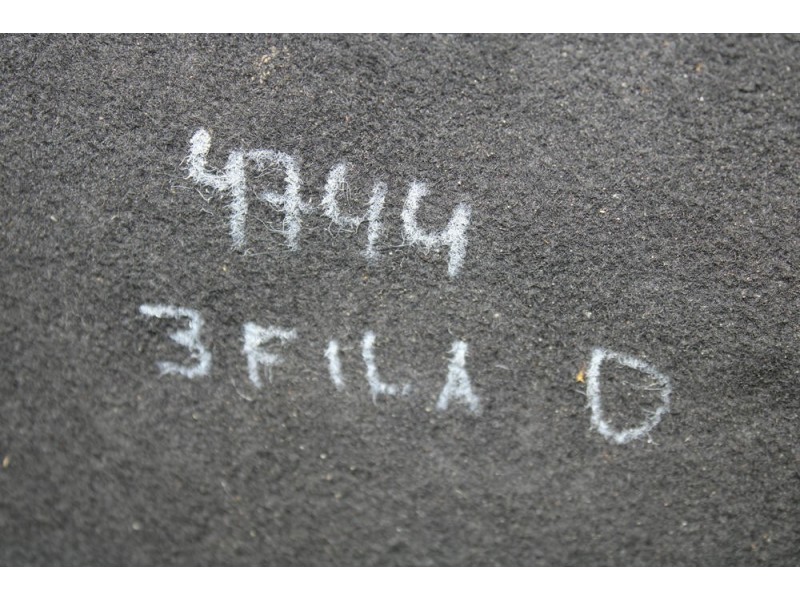 Recambio de asientos trasero derecho para kia sorento ii (xm) 2.2 crdi 4wd referencia OEM IAM   