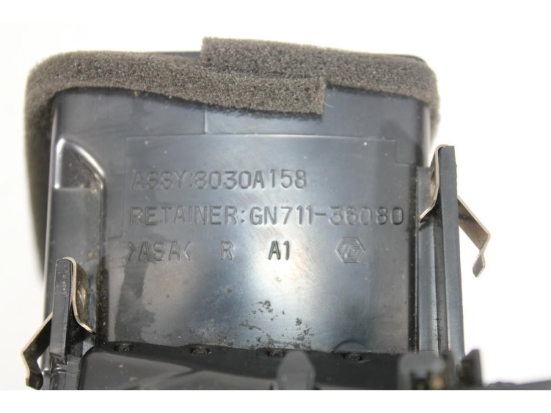 Recambio de rejilla aireadora para mitsubishi asx (ga_w_) 1.8 di-d (ga6w) referencia OEM IAM 8030A158  