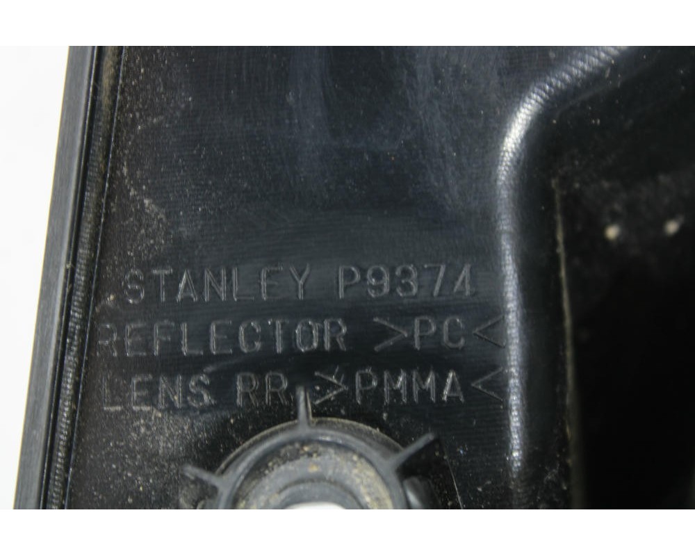 Recambio de piloto trasero izquierdo para mitsubishi asx (ga_w_) 1.8 di-d (ga6w) referencia OEM IAM P9374  