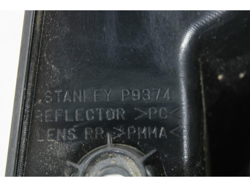 Recambio de piloto trasero izquierdo para mitsubishi asx (ga_w_) 1.8 di-d (ga6w) referencia OEM IAM P9374  